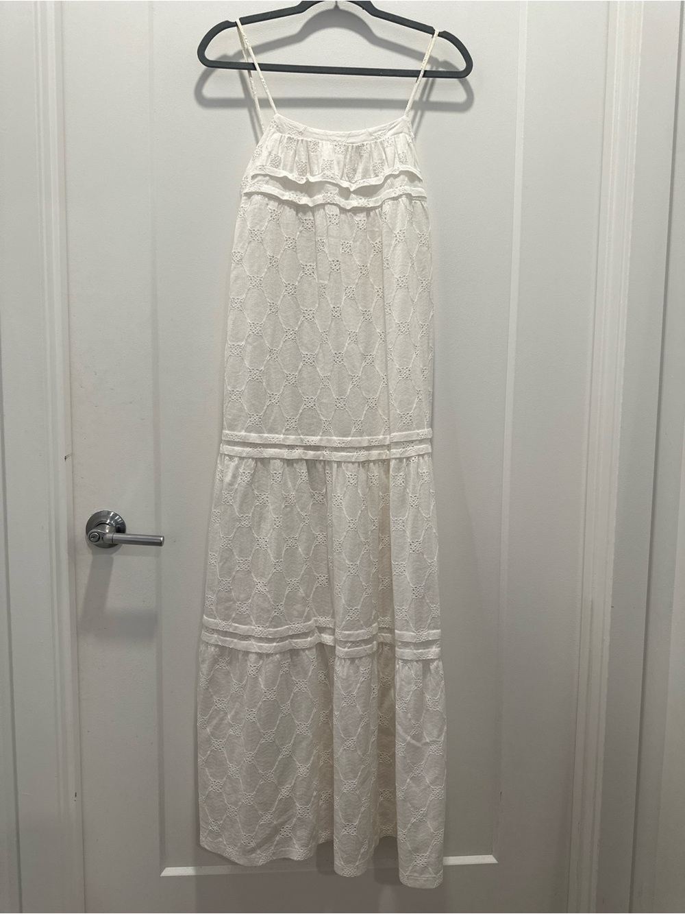 Zara White Eyelet Maxi Dress Size Small Sleeveless Boho Oversized